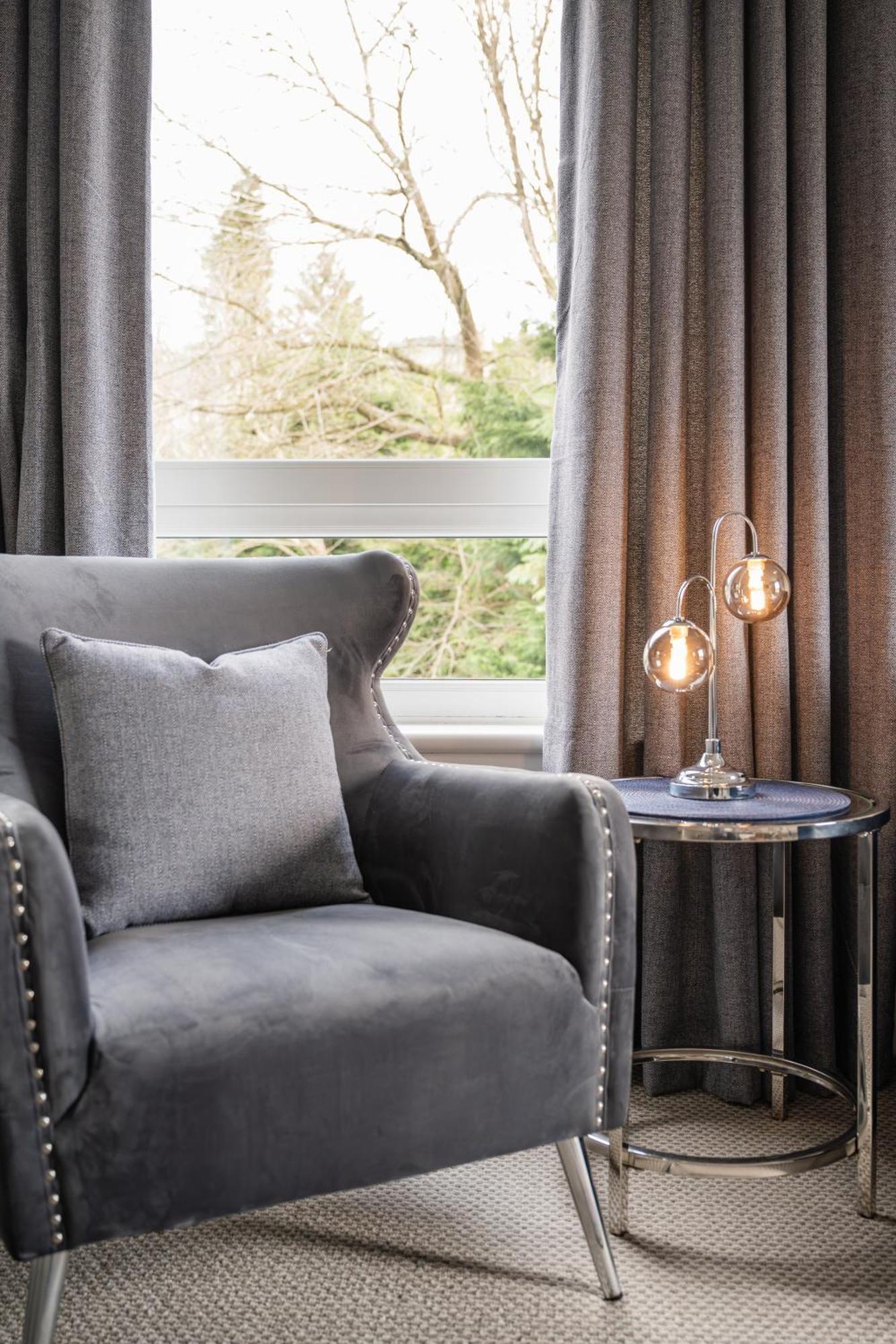 Quiet 2 Bedroom Gem In Stirling Bridge of Allan Exterior foto